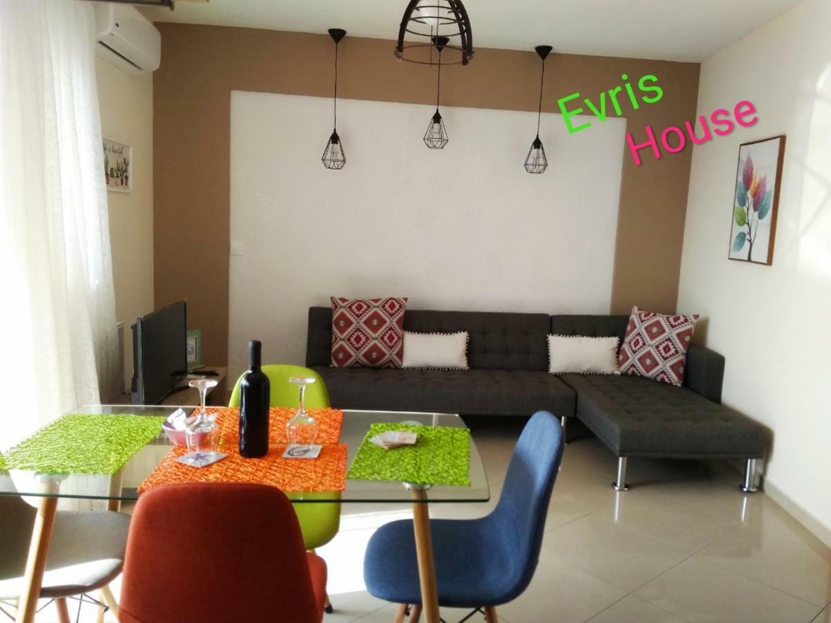 Evris House Color Suite Kavala Esterno foto
